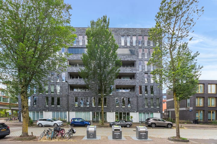 Photo 1 of Erich Salomonstraat 406