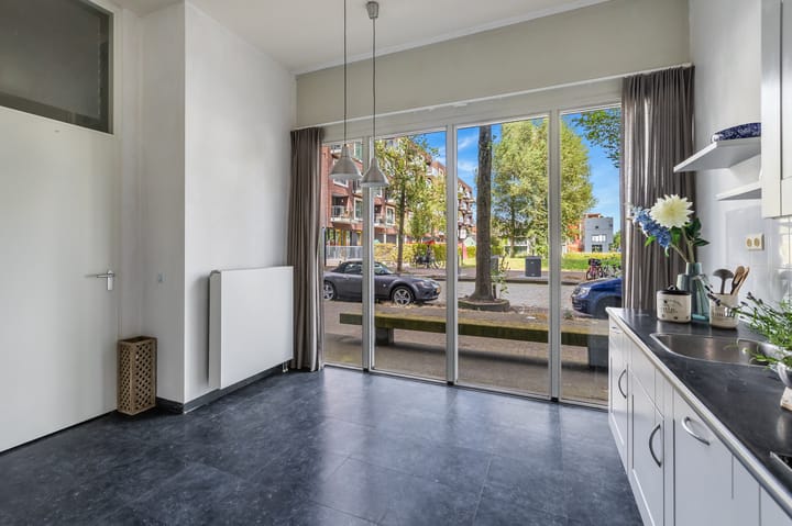 Foto 45 van Erich Salomonstraat 406