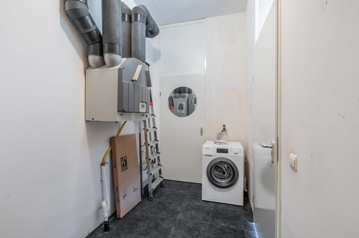 Photo 47 of Erich Salomonstraat 406