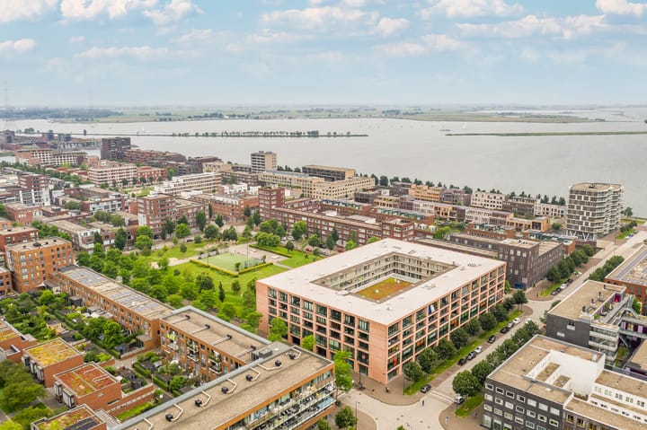 Photo 67 of Erich Salomonstraat 406