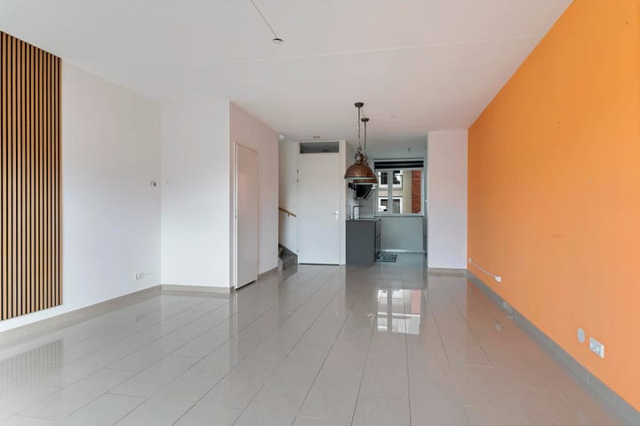 Foto 2 van Van Eesterenstraat 11