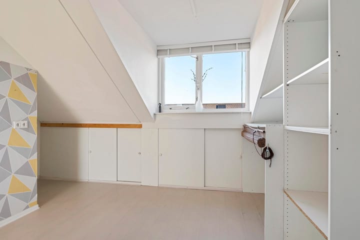 Foto 23 van Van Eesterenstraat 11