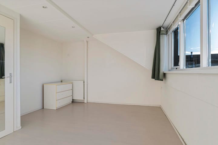 Foto 27 van Van Eesterenstraat 11