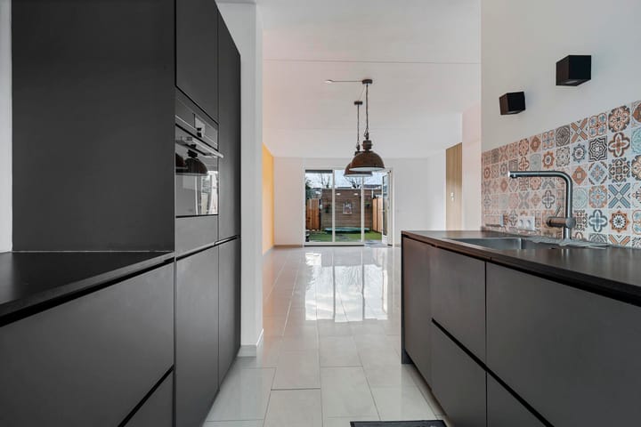 Foto 8 van Van Eesterenstraat 11