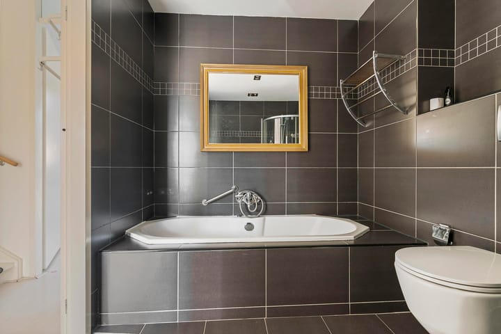 Foto 16 van Van Eesterenstraat 11