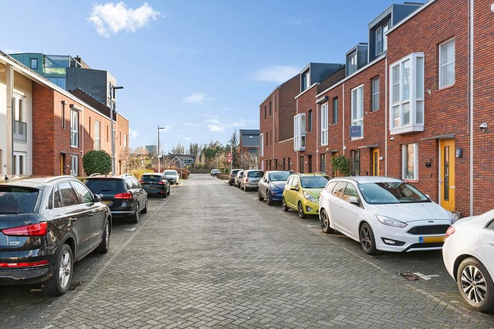 Foto 36 van Van Eesterenstraat 11