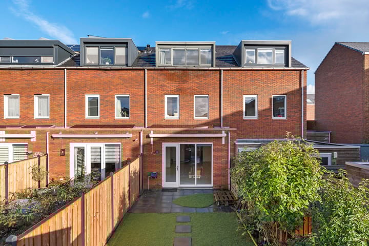 Foto 31 van Van Eesterenstraat 11