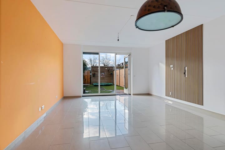 Foto 10 van Van Eesterenstraat 11