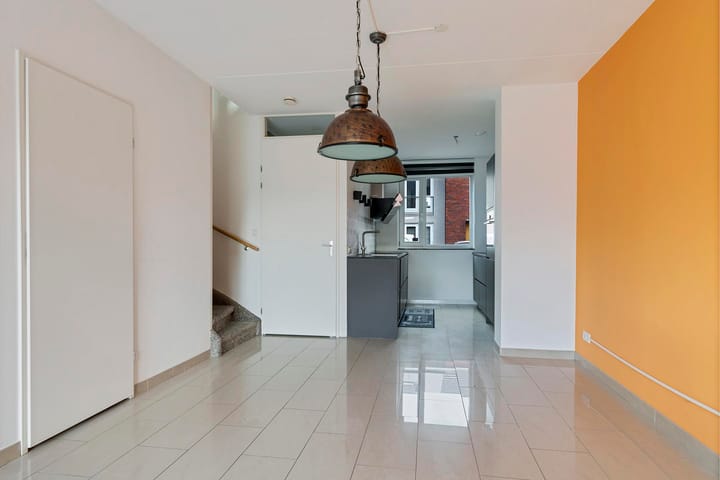 Foto 6 van Van Eesterenstraat 11