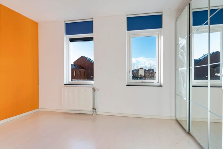 Foto 13 van Van Eesterenstraat 11