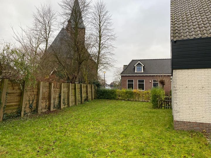 Foto 2 van Kerkplein 11