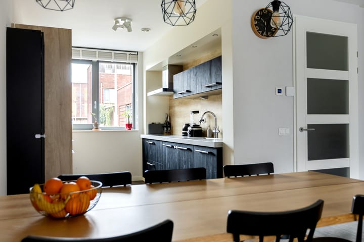 Photo 15 of Chris Barberpad 6