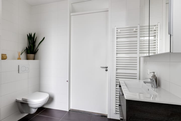 Photo 27 of Chris Barberpad 6