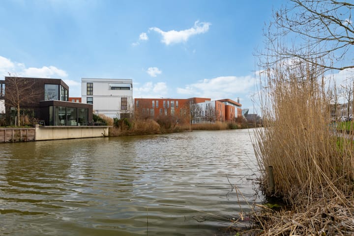 Photo 35 of Chris Barberpad 6