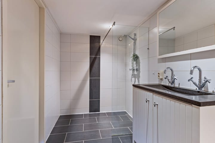 Foto 23 van Bloemstraat 15