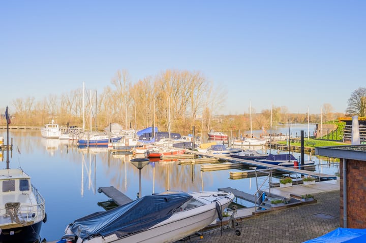 Photo 35 of Roerdomphorst 13