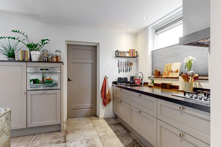 Photo 13 of Wilhelminalaan 14