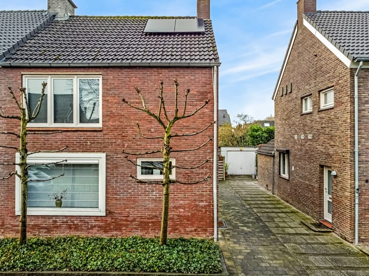 Photo 33 of Wilhelminalaan 14