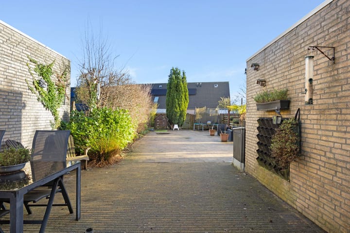 Foto 32 van Meeden 9-A