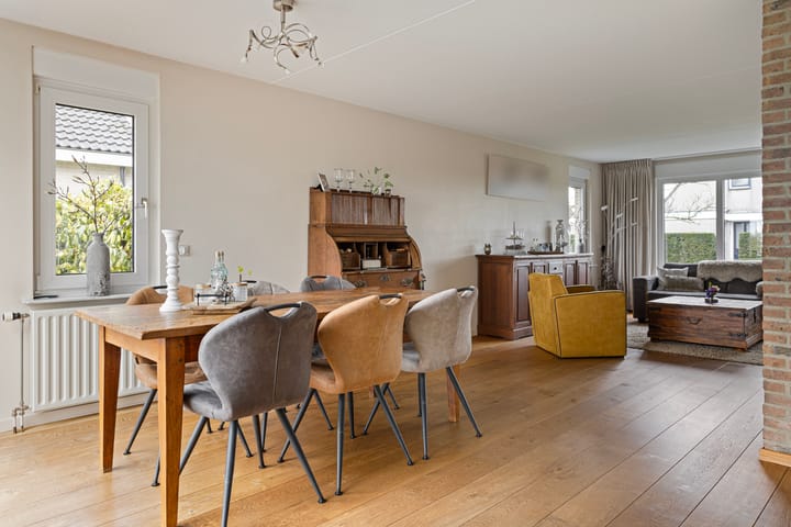 Foto 9 van Jan van Renessestraat 19