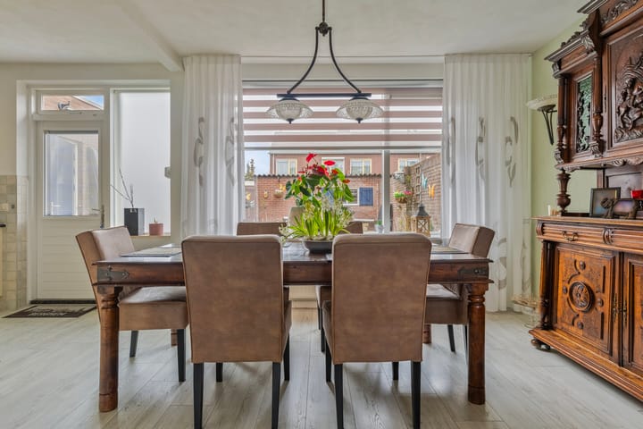 Foto 16 van Joeri Gagarinstraat 1