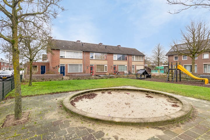 Foto 9 van Joeri Gagarinstraat 1