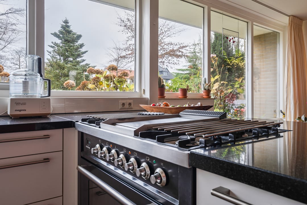 Photo 13 of Bornsestraat 91