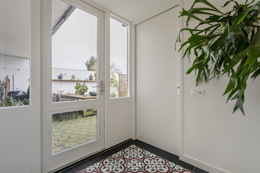 Photo 32 of Bornsestraat 91