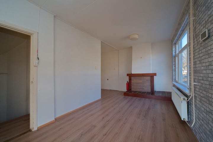 Foto 7 van Newtonplein 8-B