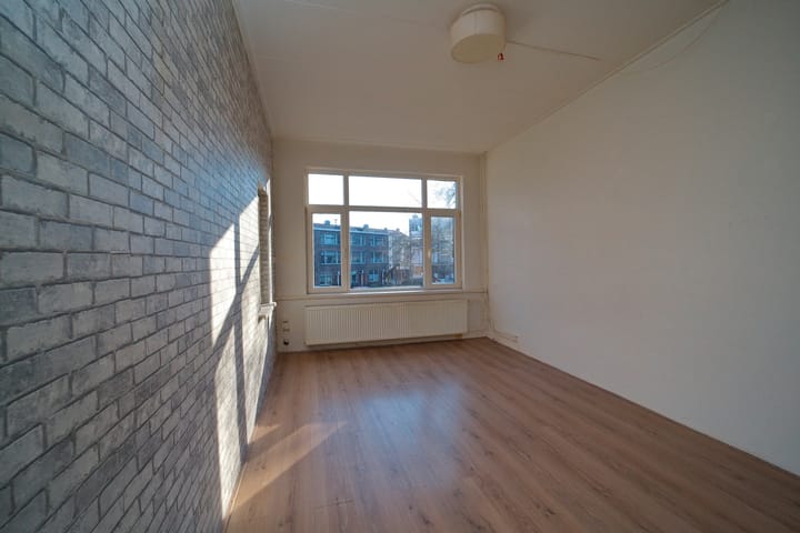 Foto 9 van Newtonplein 8-B