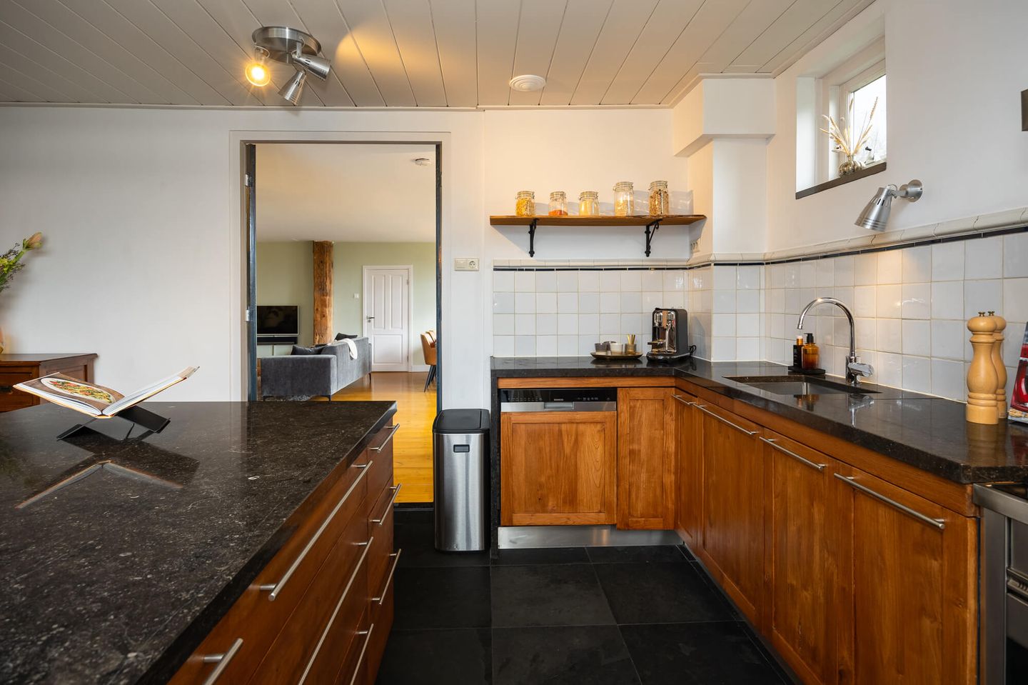 Photo 14 of Oosterweg M 29