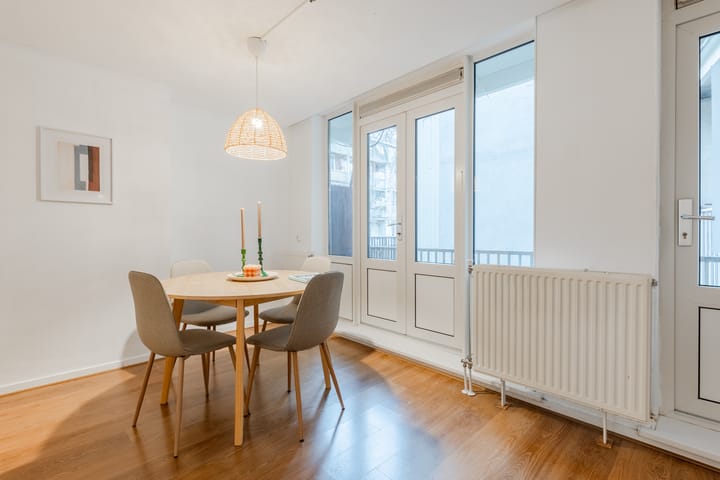 Foto 13 van Staringstraat 24-2