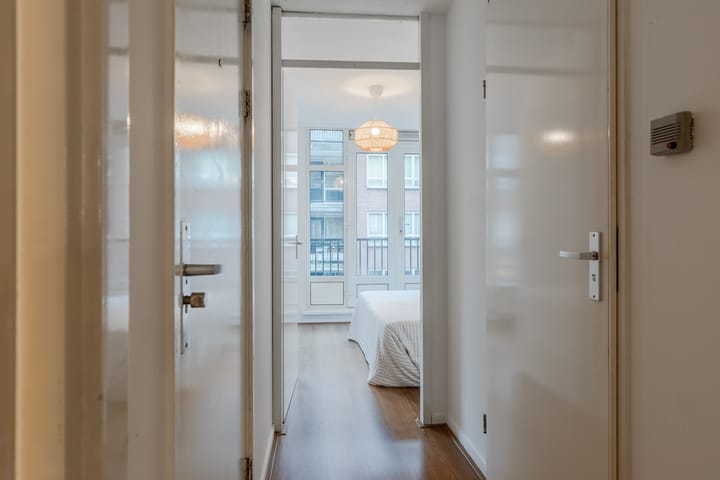 Foto 20 van Staringstraat 24-2