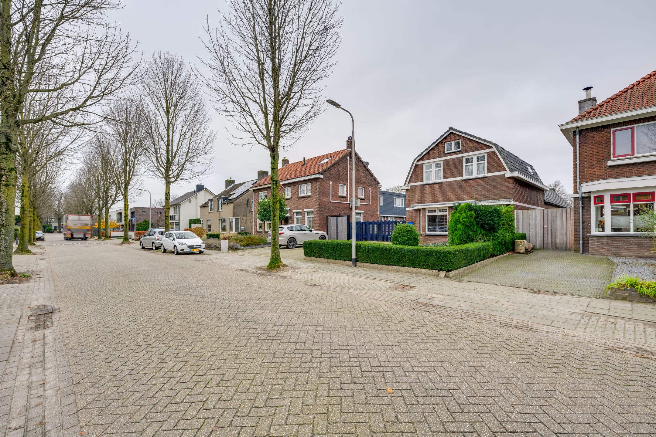 Photo 3 of Zeshoevenstraat 15