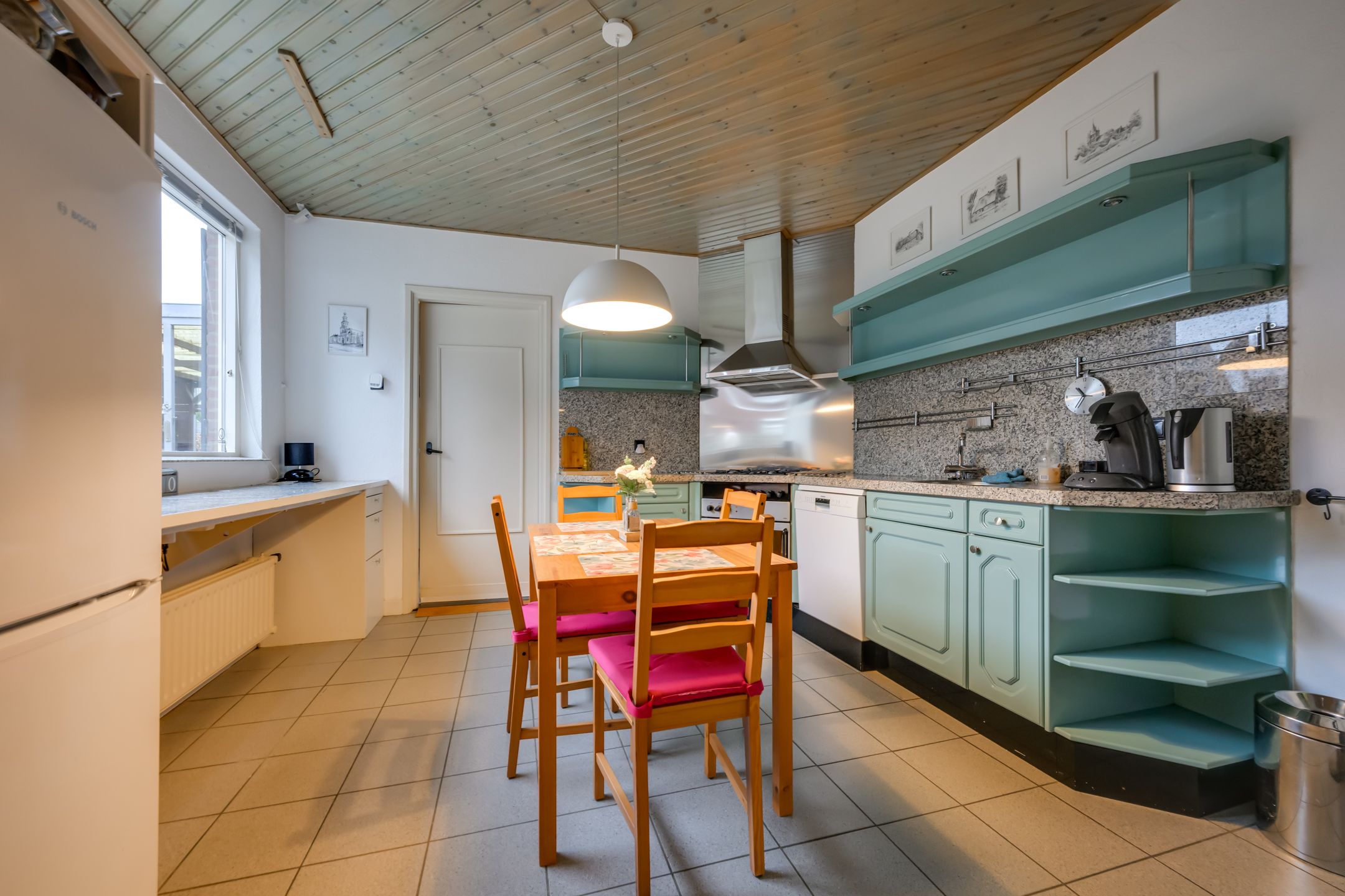 Photo 12 of Zeshoevenstraat 15