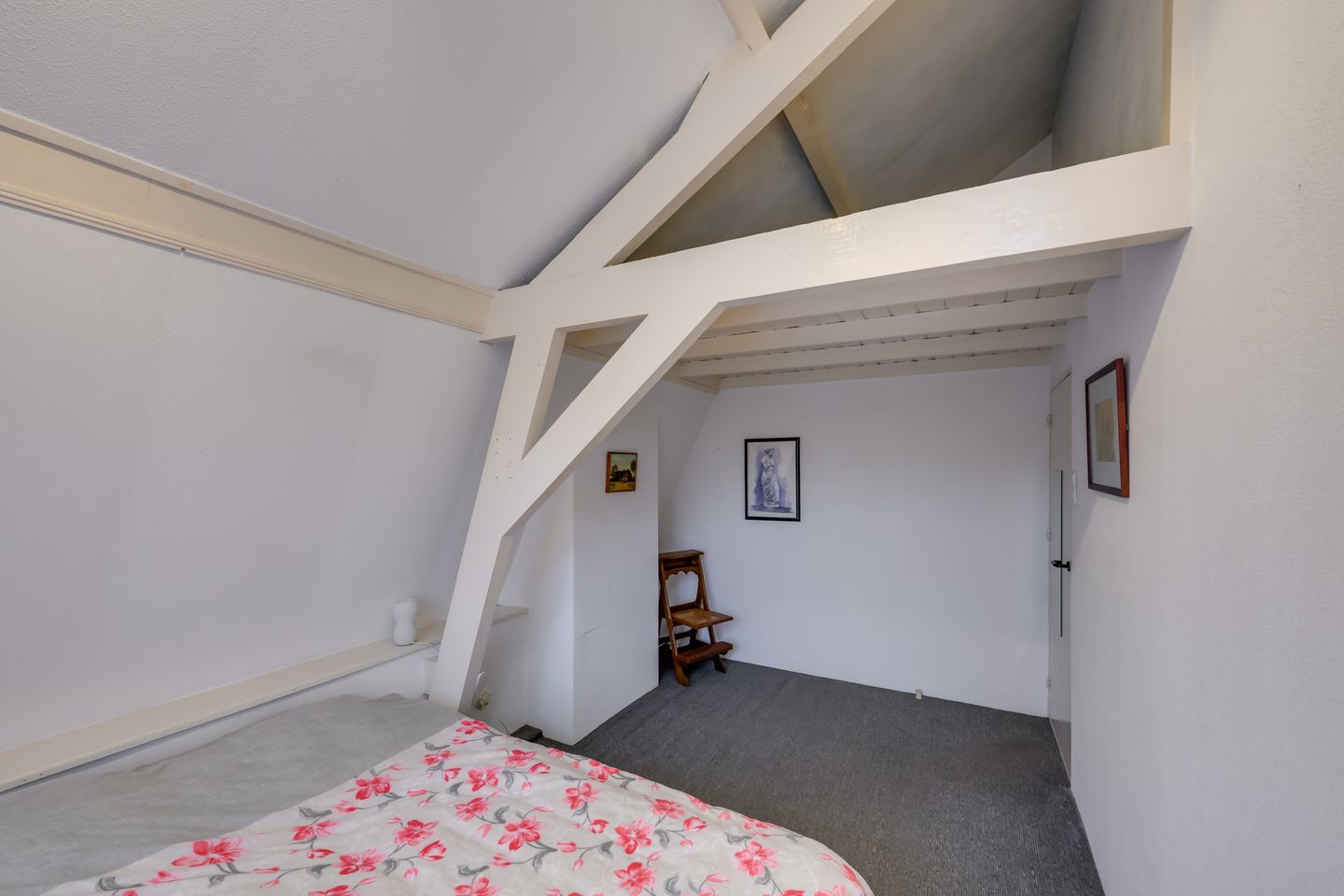 Photo 25 of Zeshoevenstraat 15