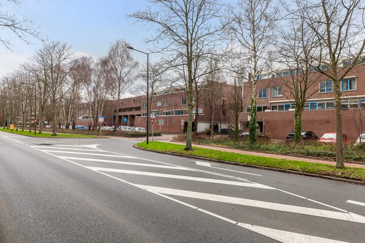 Foto 28 van Robert Schumanring 98