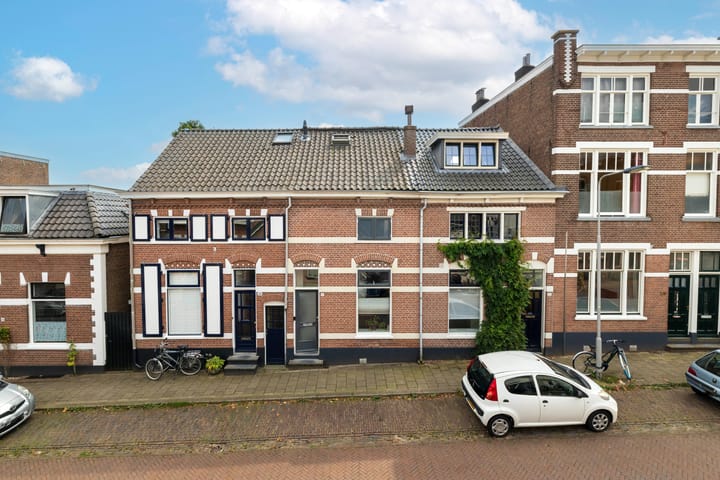 Foto 1 van Van Eckstraat 32