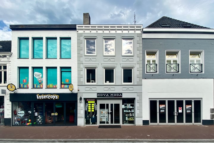 Langstraat 8, Weert