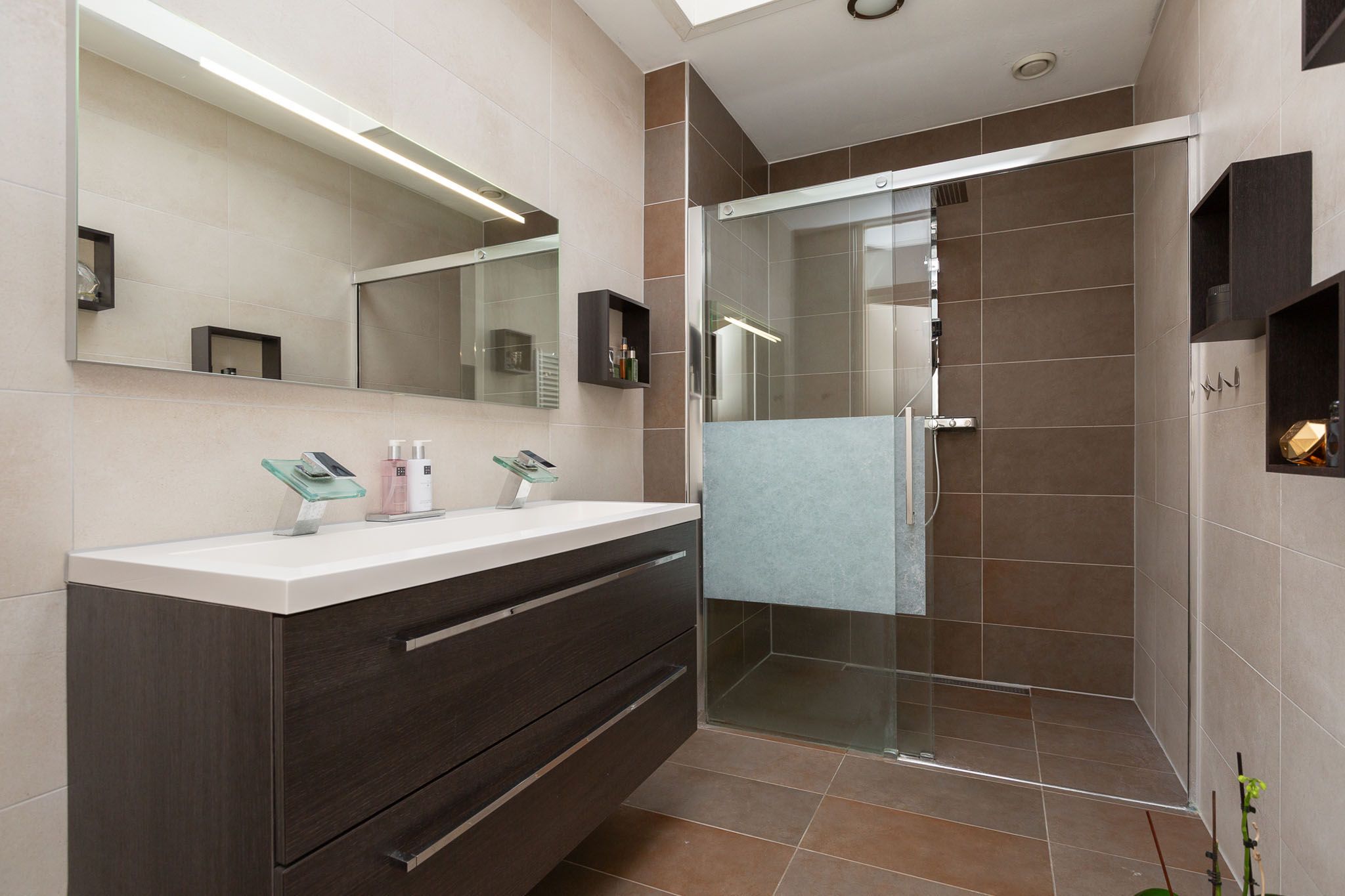 Foto 33 van Bogotástraat 57