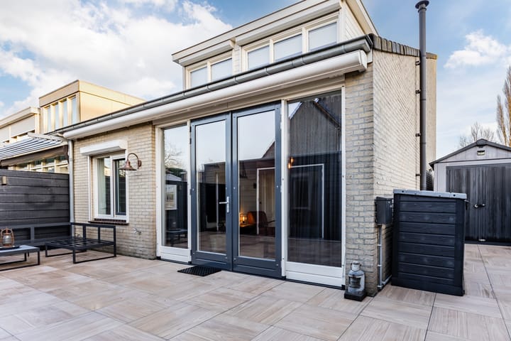 Foto 25 van Generaal Maczekstraat 22