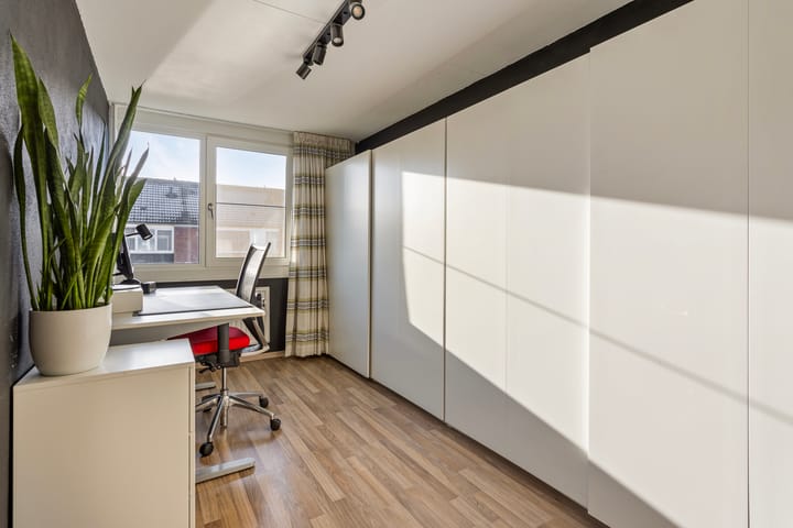 Foto 14 van Heilige Stoel 5309