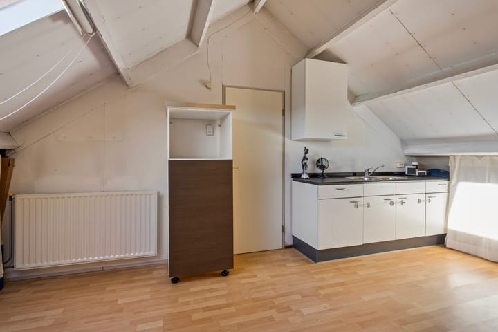 Foto 18 van Heilige Stoel 5309