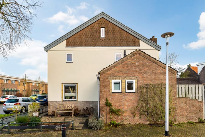 Foto 32 van Merelstraat 45