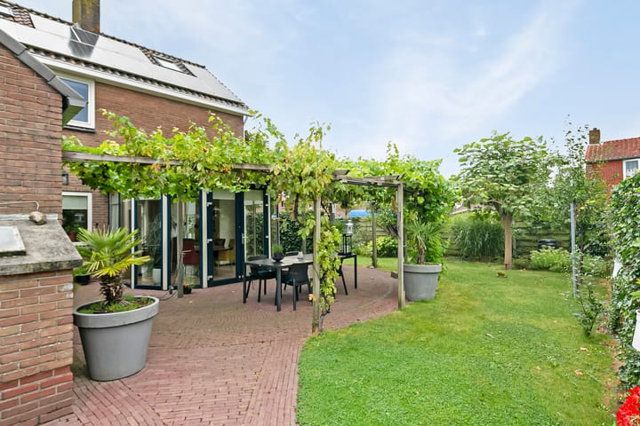 Foto 2 van Schoolstraat 16