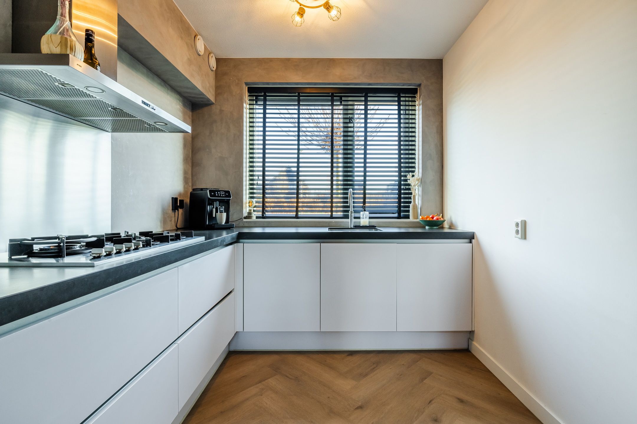 Photo 9 of Koningspage 103