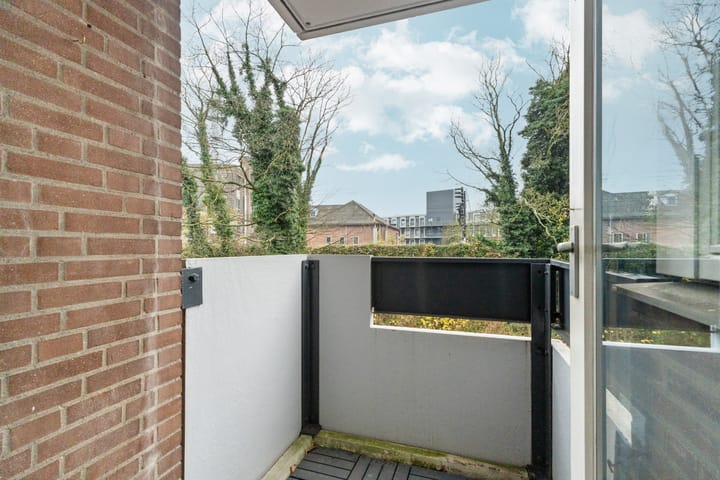 Foto 13 van Sonsbeeksingel 25-10