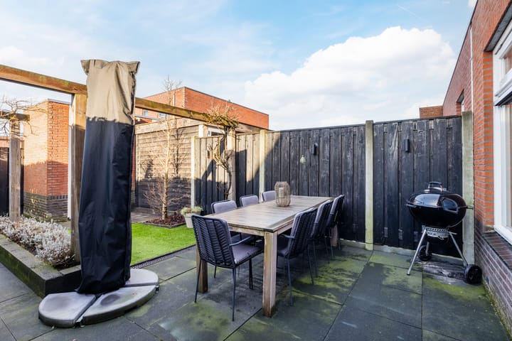 Foto 35 van Koningspage 103