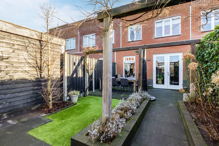 Foto 37 van Koningspage 103