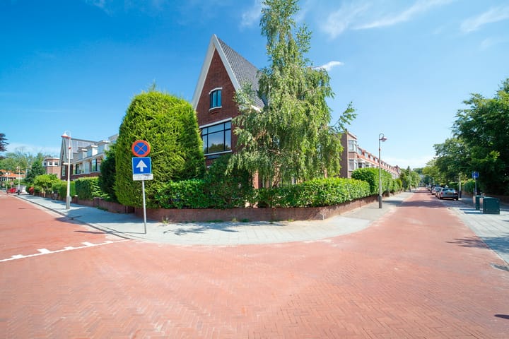 Foto 1 van Van Stienhovenstraat 1